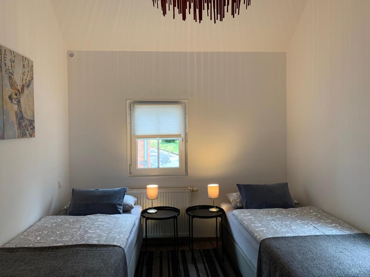 Ferienhaus Gemuend Villa Шлайден Екстериор снимка